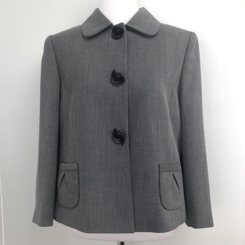 Tahari Arthur S. Levine Button Front Jacket - 8